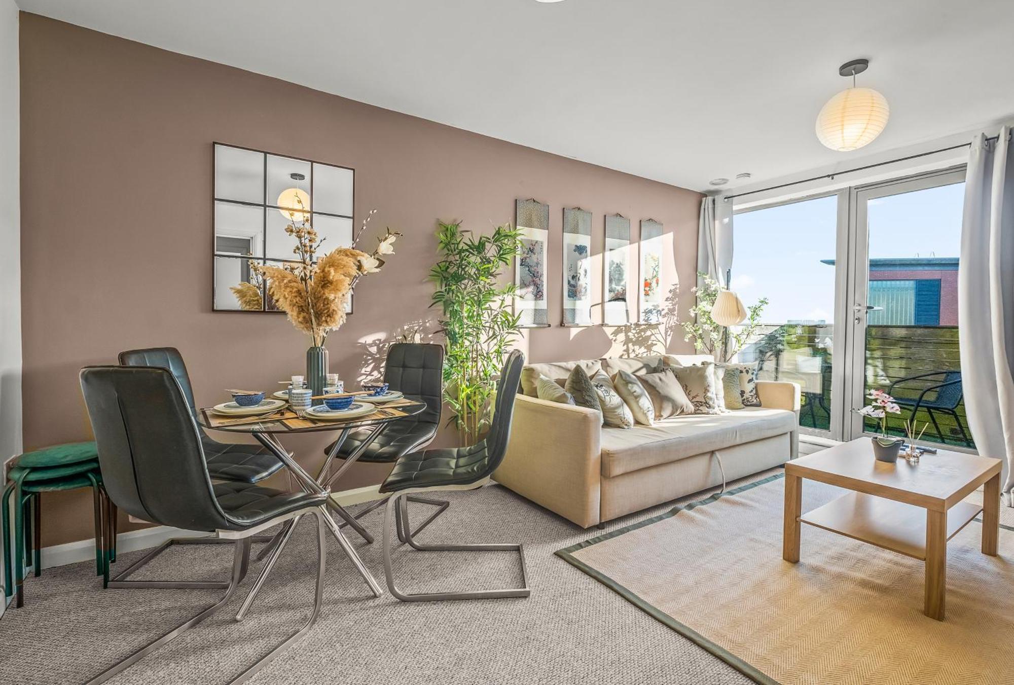 Pan Asian Free Parking And Balcony With Cityview Apartment *