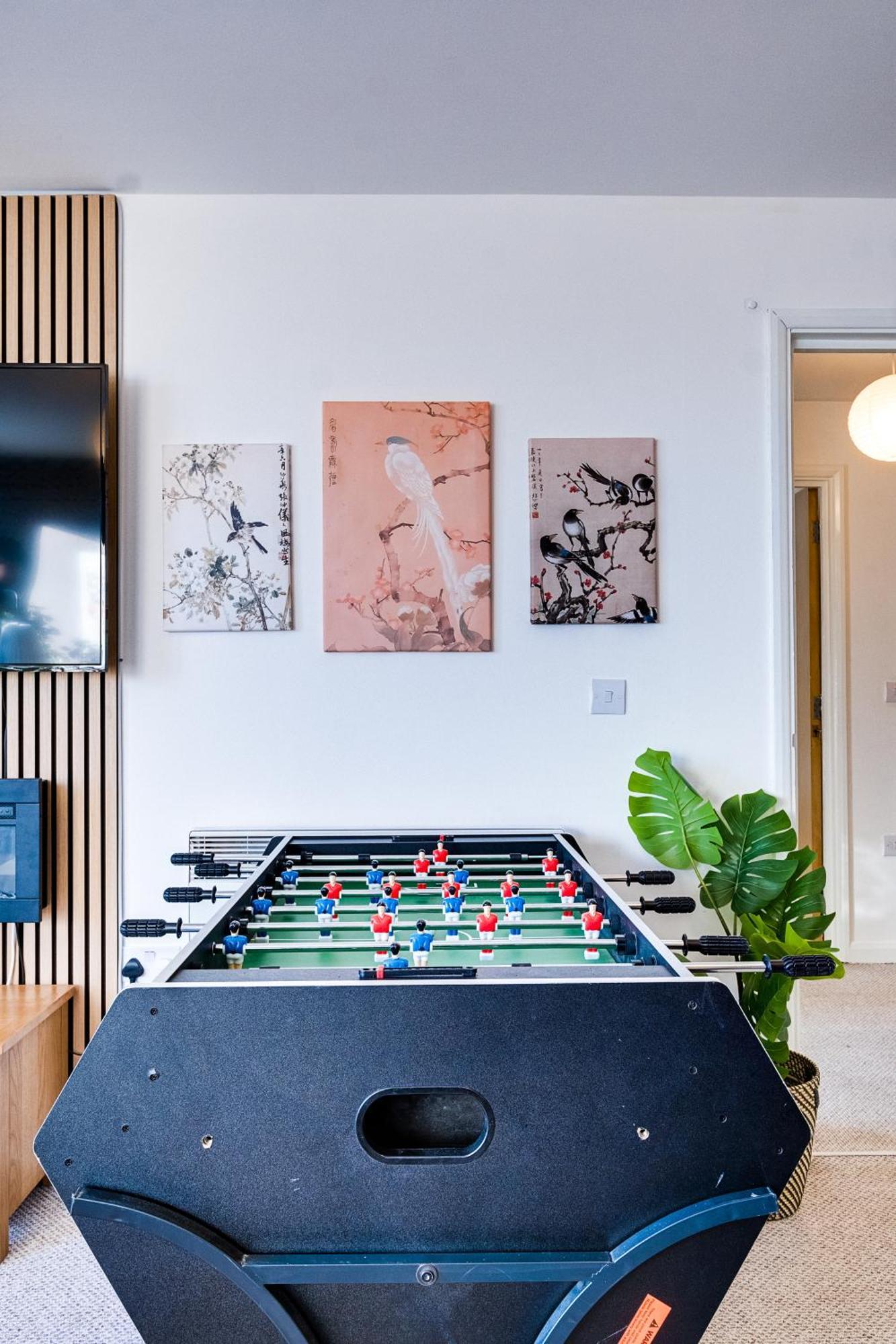 Pan Asian Free Parking And Balcony With Cityview Apartment
