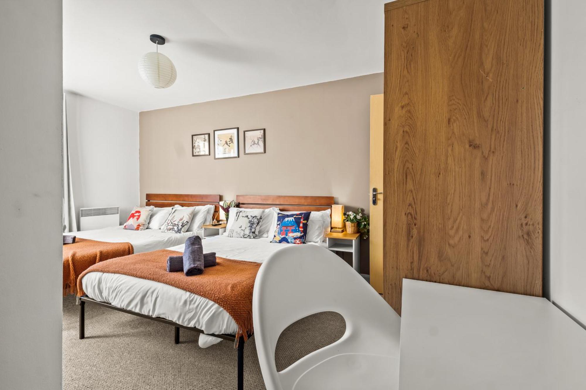 Pan Asian Free Parking And Balcony With Cityview