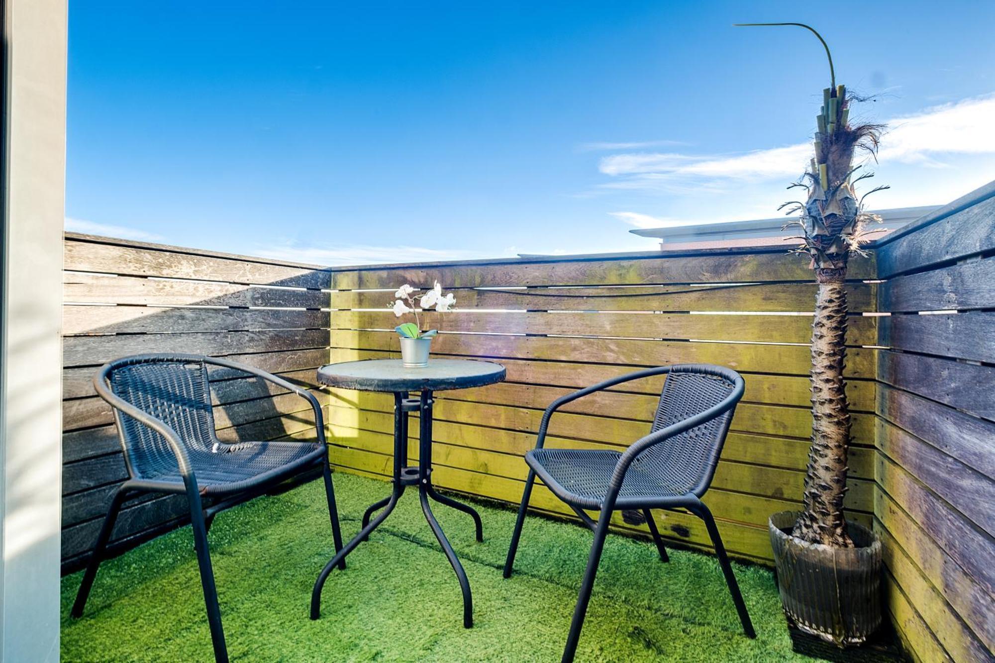 Pan Asian Free Parking And Balcony With Cityview Apartment *