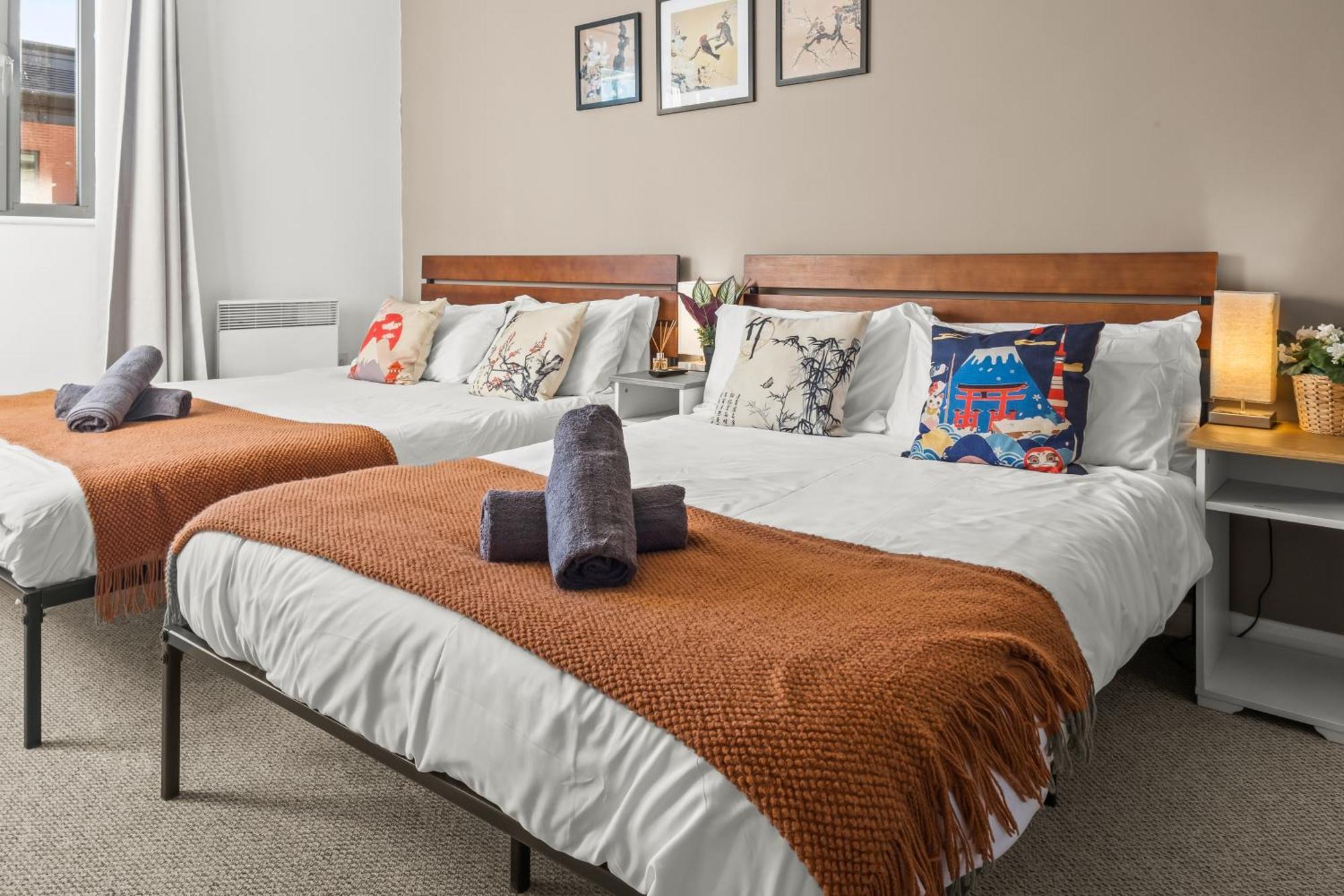 Apartment Pan Asian Free Parking And Balcony With Cityview Birmingham