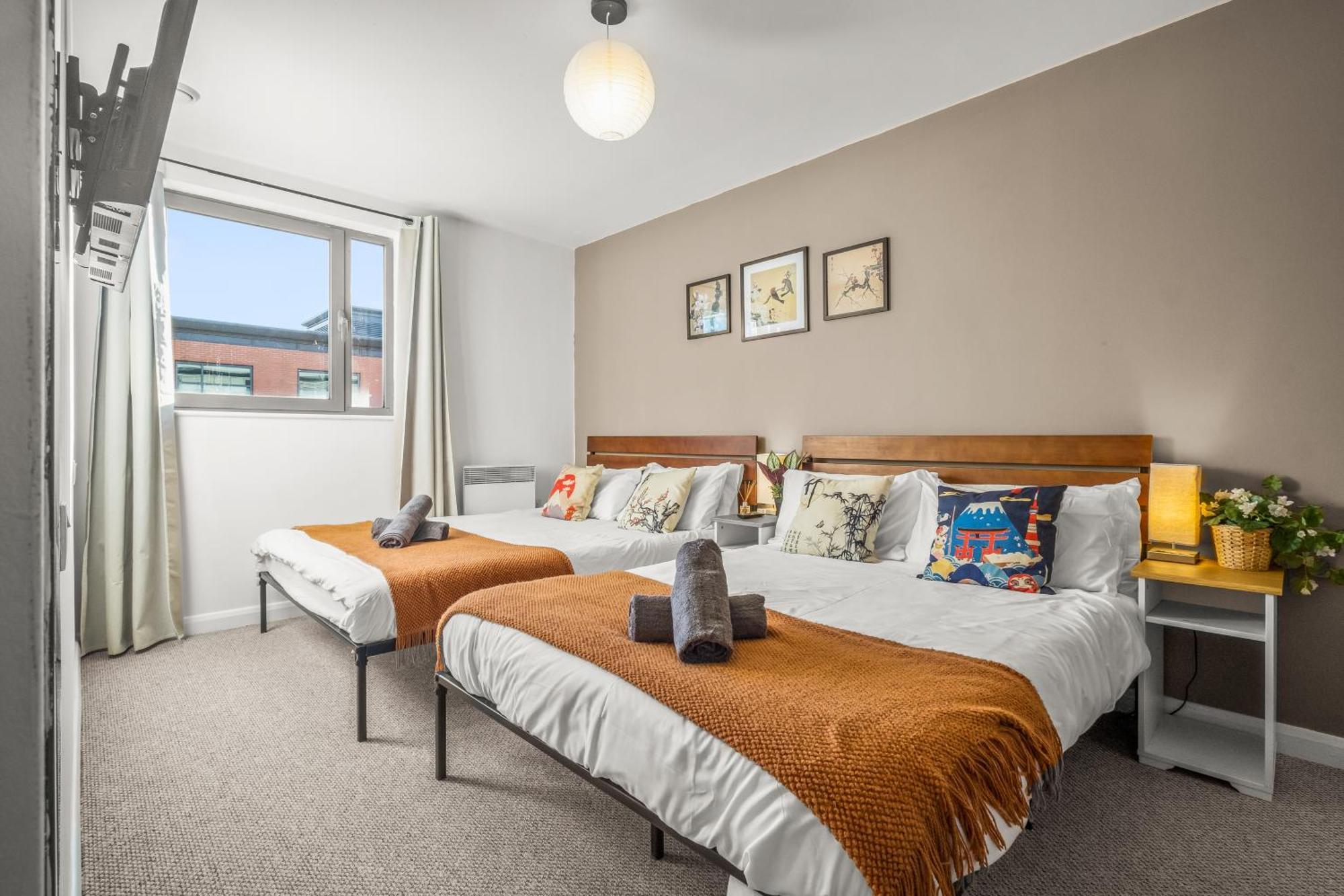 Pan Asian Free Parking And Balcony With Cityview